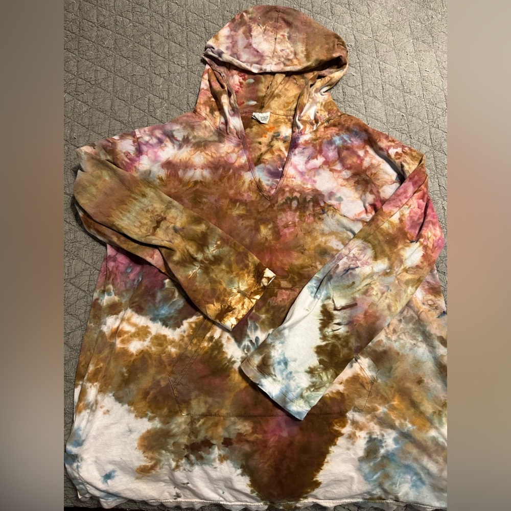 Women’s XL tie dye hoodie